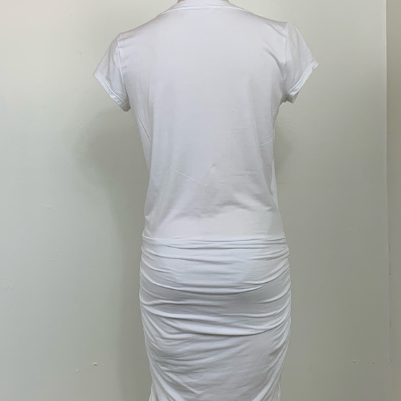V-neck T-shirt dress - Picture 4 of 6